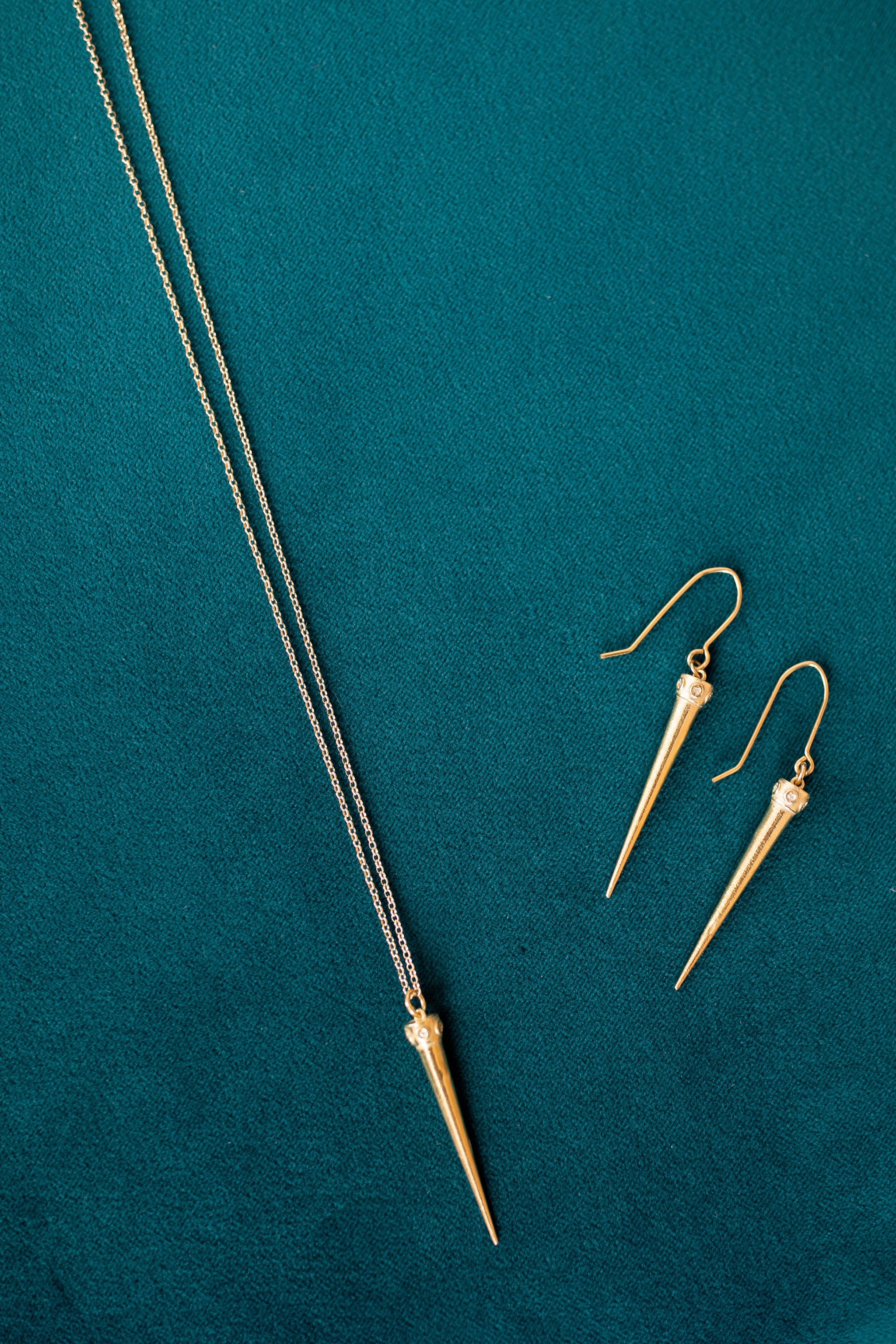 Thorn Necklace